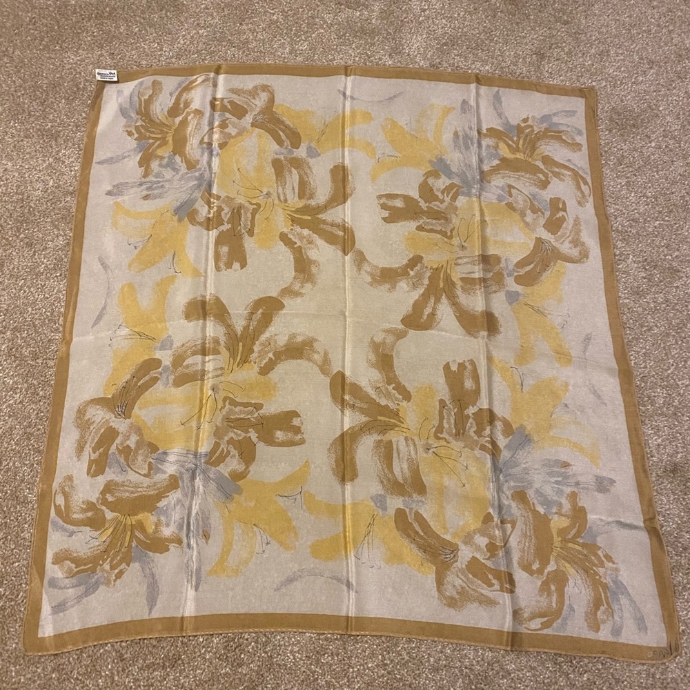 Vera silk scarf